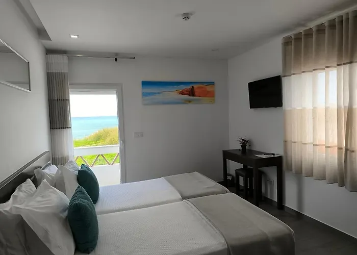 4 Surf Ii Bed & Breakfast