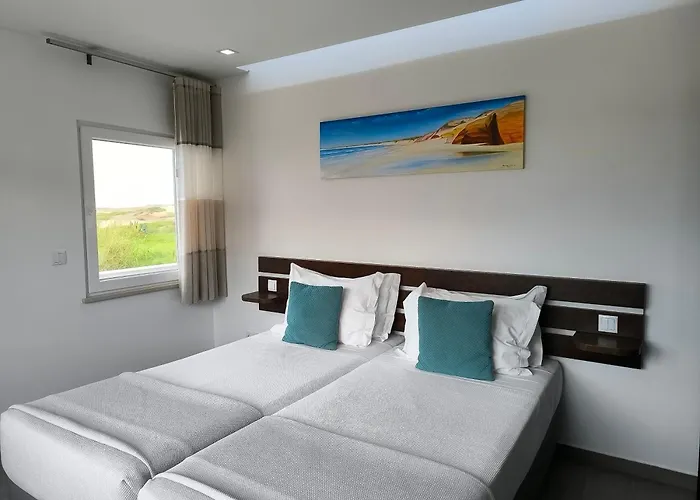 4 Surf Ii Bed & Breakfast Baleal